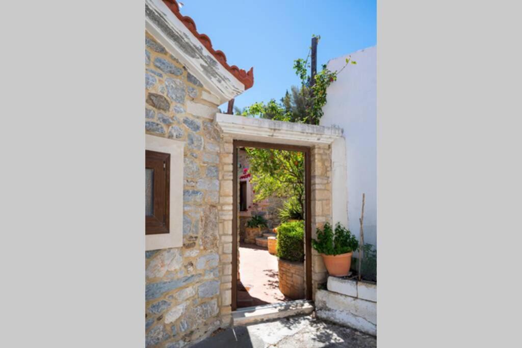 Marigoula House Villa Pombia Buitenkant foto